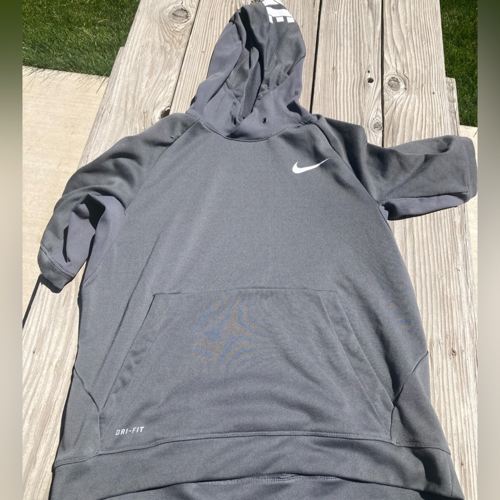 Nike Mens Short Sleeve Sweatshirt